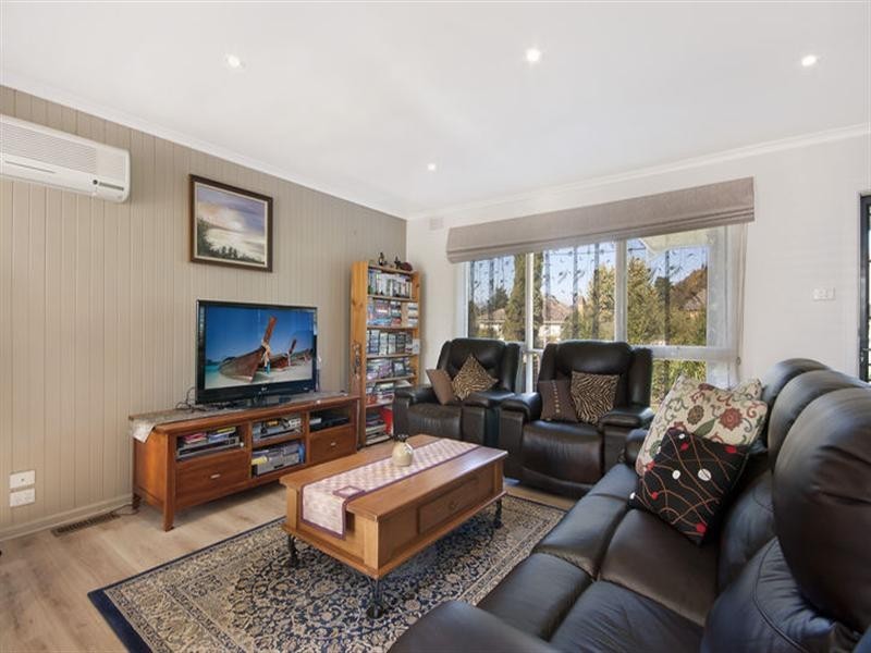 7 Barclay Avenue, Croydon VIC 3136