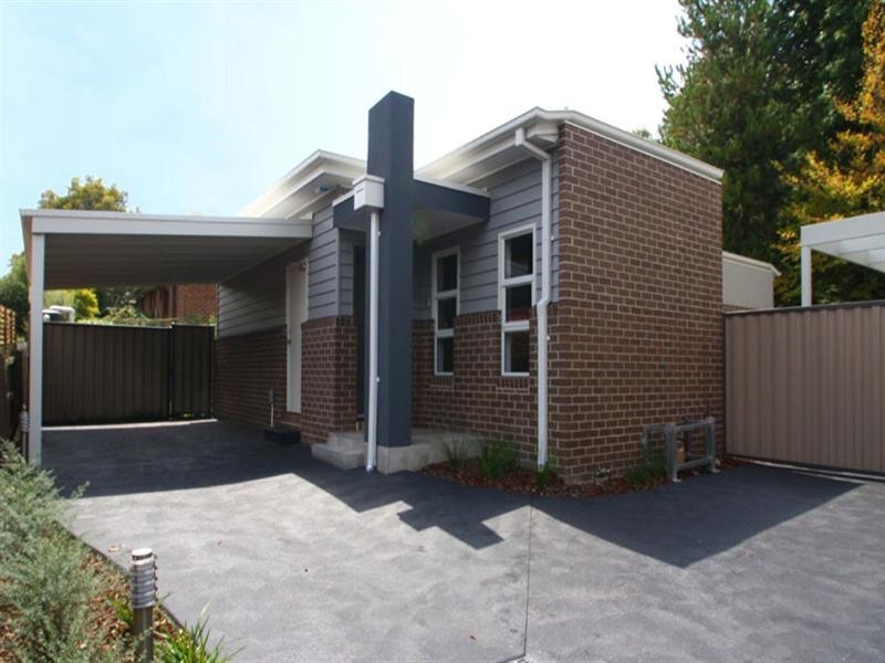 4/10 Unsworth Road, Ringwood North VIC 3134
