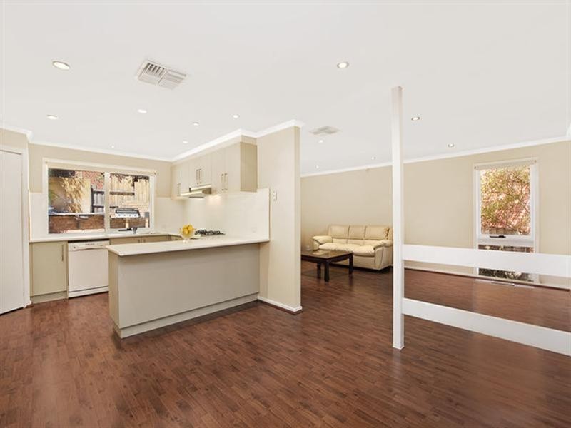 48 Parry Road, Eltham North VIC 3095