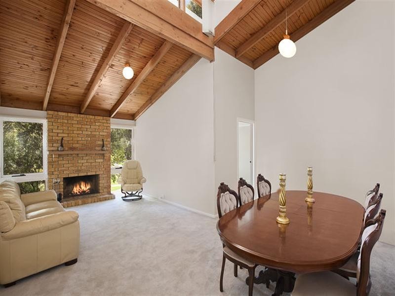 48 Parry Road, Eltham North VIC 3095