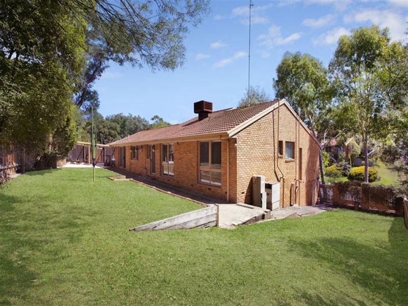 48 Parry Road, Eltham North VIC 3095
