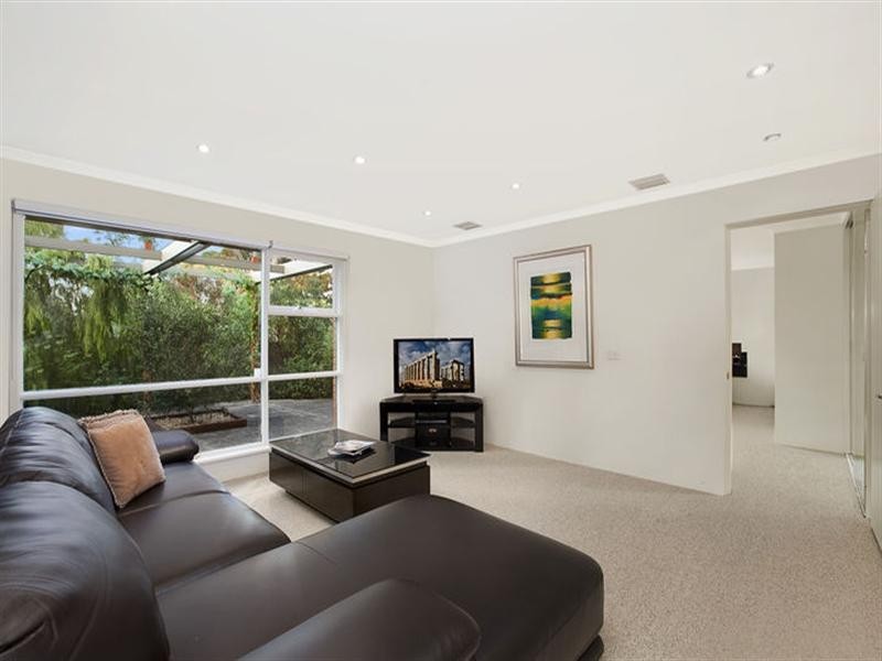 25 Clauscen Street, Templestowe Lower VIC 3107