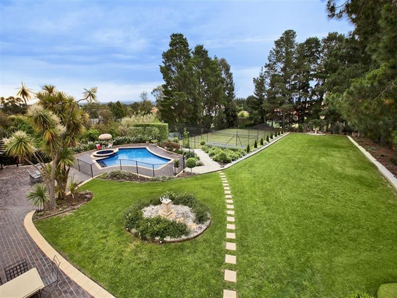 5 County Terrace, Templestowe VIC 3106