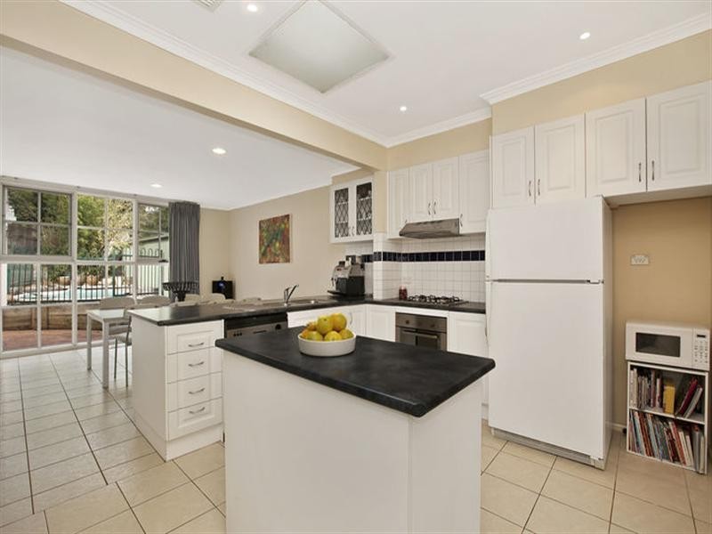 2 Bryson Grove, Templestowe Lower VIC 3107