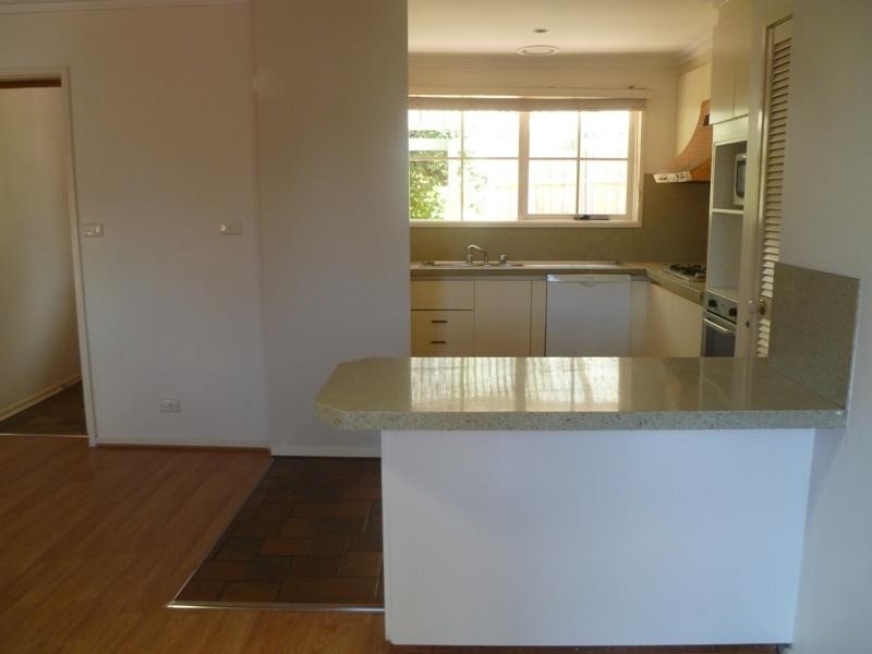 68 Santa Rosa Boulevard, Doncaster East VIC 3109