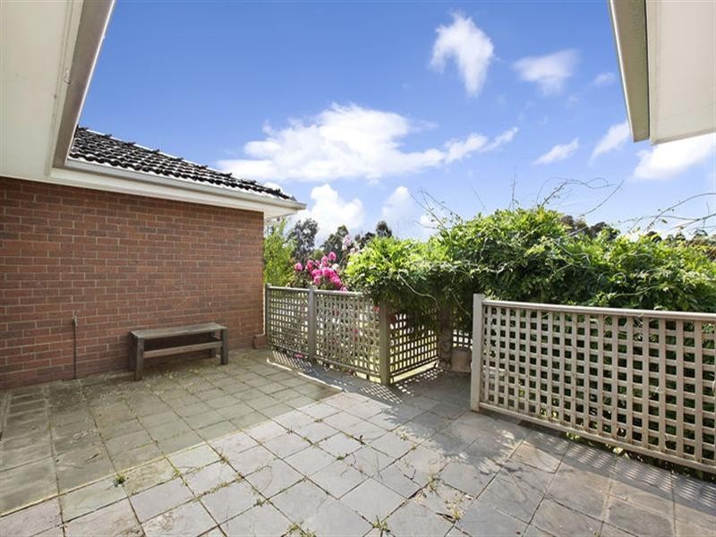 68 Santa Rosa Boulevard, Doncaster East VIC 3109