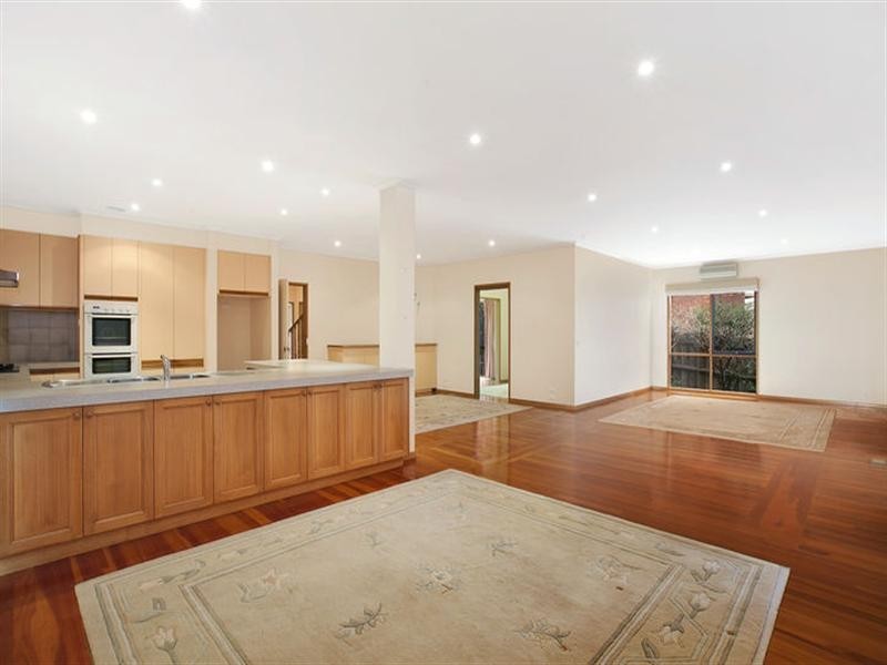 5 Teringa Court, Doncaster East VIC 3109