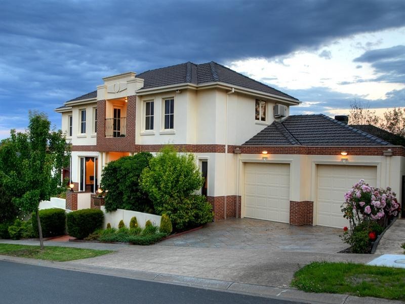 1 Deloraine Close, Doncaster East VIC 3109