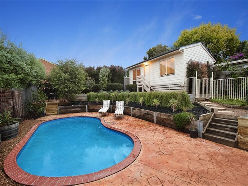 38 Wainewright Avenue, Mooroolbark VIC 3138