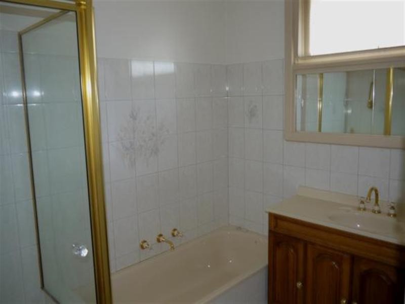 96 Shafer Road, Blackburn North VIC 3130