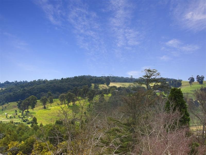 8 Oak Court, Chirnside Park VIC 3116