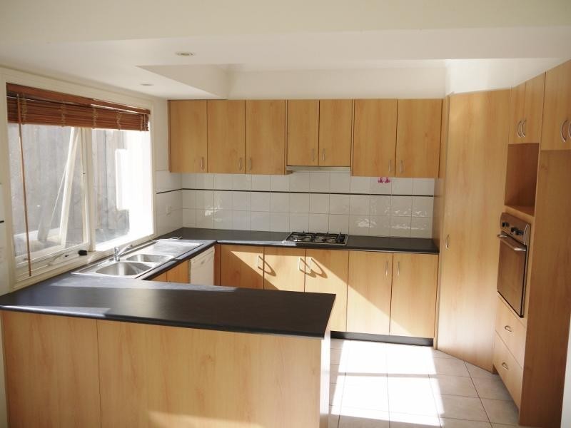 3/14 May Street, Doncaster East VIC 3109