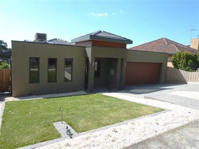 23 Robinson Grove, Bulleen VIC 3105