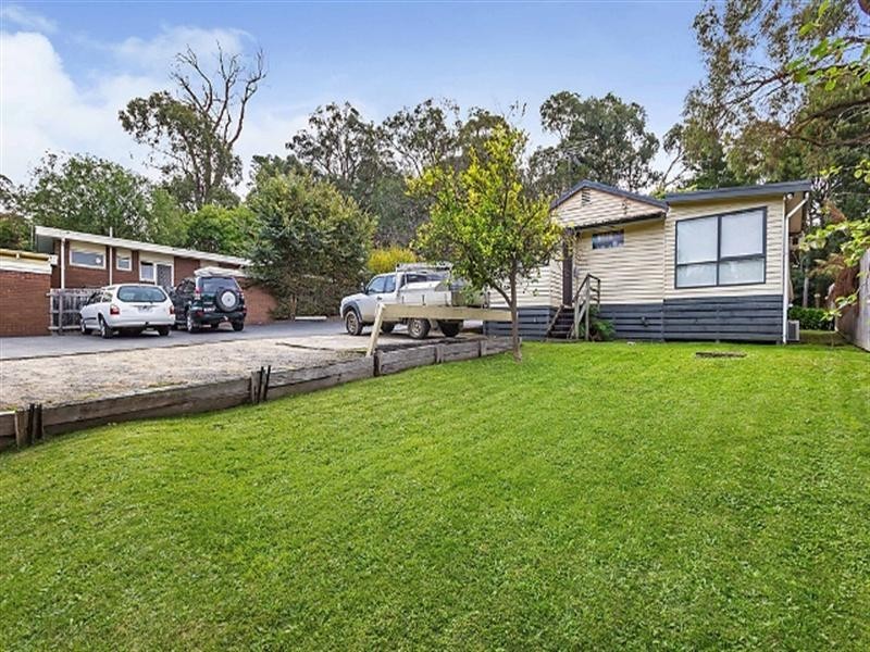 100 Main Street, Upwey VIC 3158