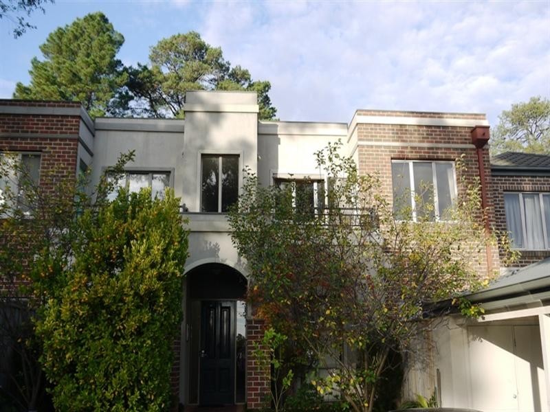 24/1 Bellevue Avenue, Doncaster East VIC 3109