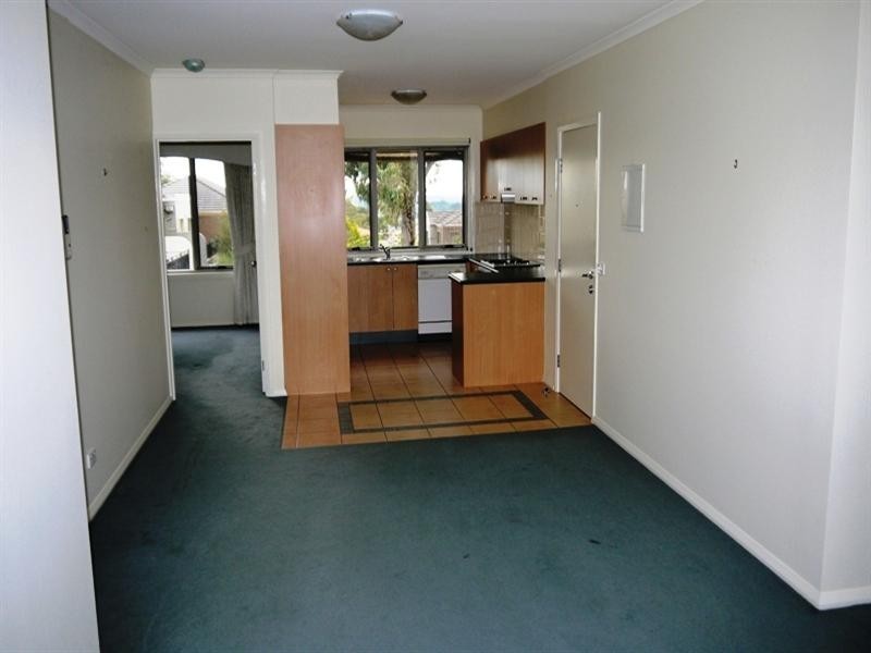 24/1 Bellevue Avenue, Doncaster East VIC 3109