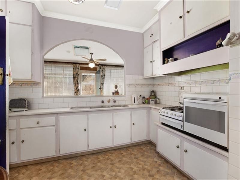 33 Robert Street, Bulleen VIC 3105