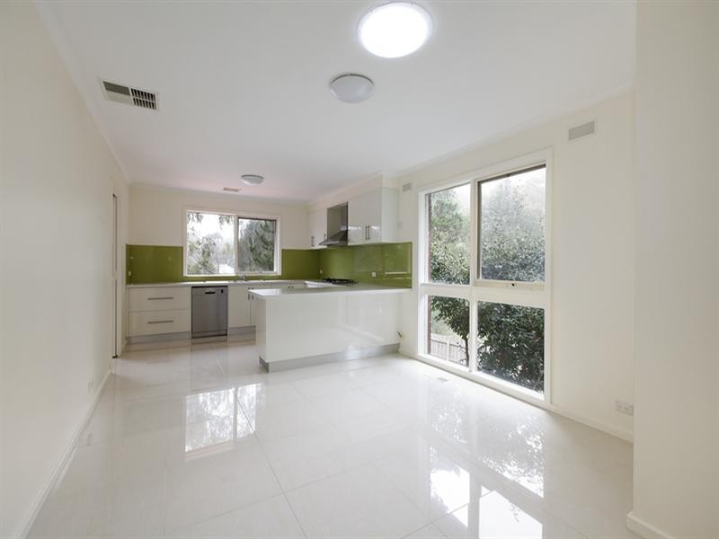 60 Dellfield Drive, Templestowe Lower VIC 3107