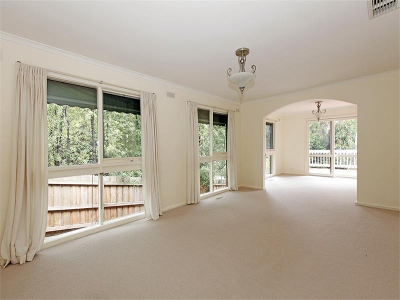 60 Dellfield Drive, Templestowe Lower VIC 3107