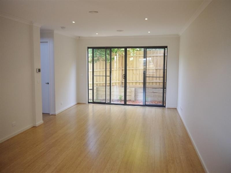 3/334 George Street, Doncaster VIC 3108