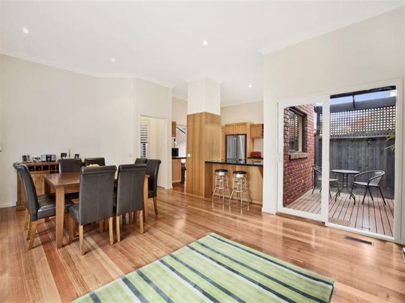 45 Furneaux Grove, Bulleen VIC 3105
