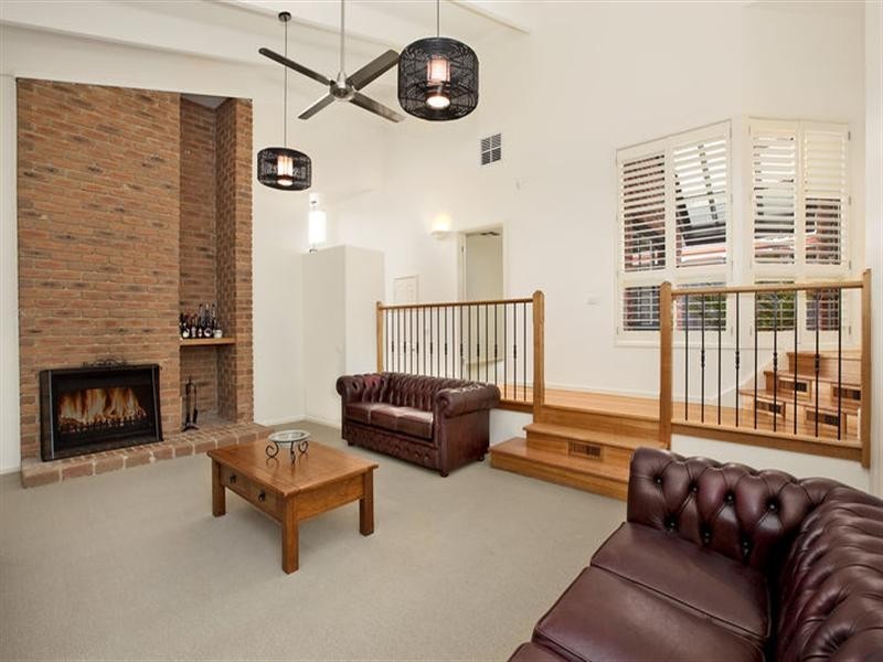 45 Furneaux Grove, Bulleen VIC 3105