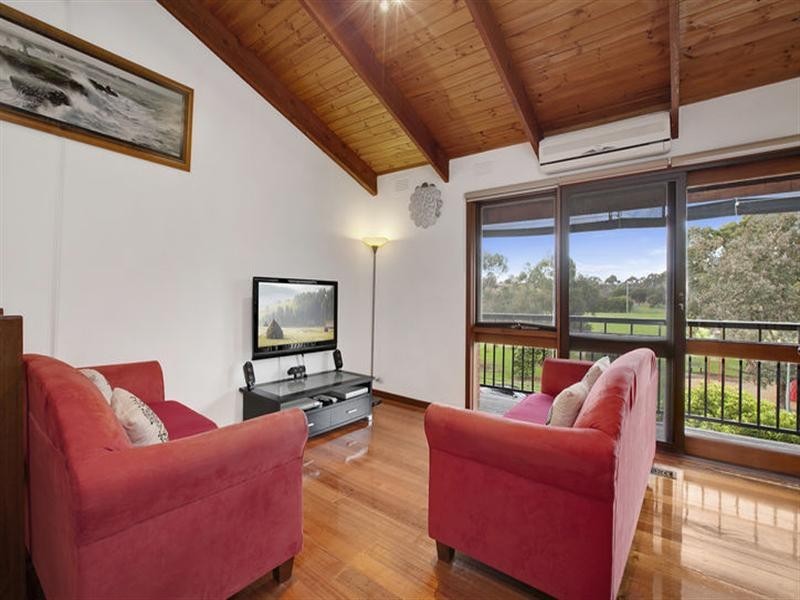 2/13 Kampman Street, Bulleen VIC 3105