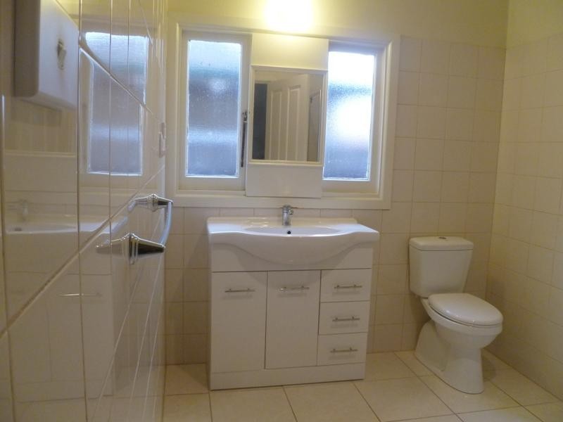 18 Edwin Street, Heidelberg Heights VIC 3081