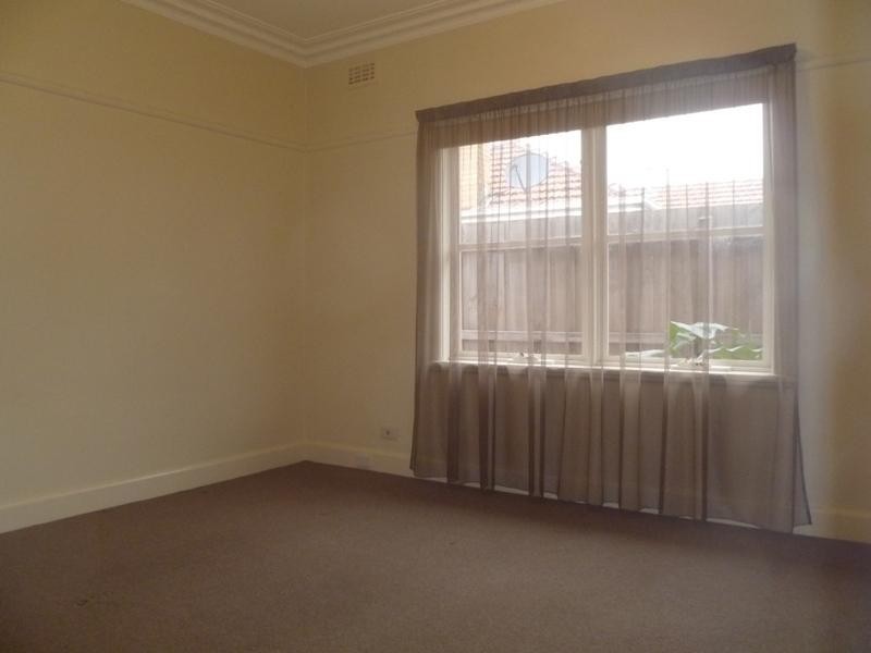 18 Edwin Street, Heidelberg Heights VIC 3081