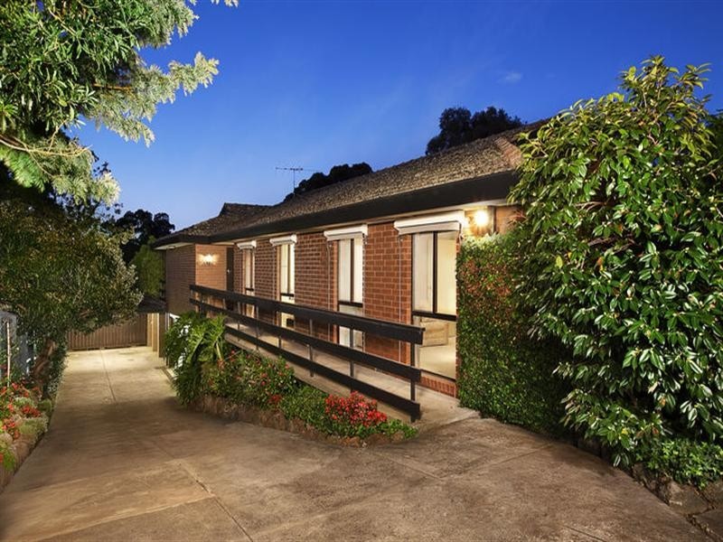 21 Clauscen Street, Templestowe Lower VIC 3107