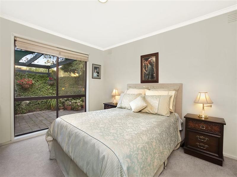21 Clauscen Street, Templestowe Lower VIC 3107
