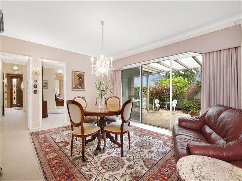 5 Alburnum Crescent, Templestowe Lower VIC 3107