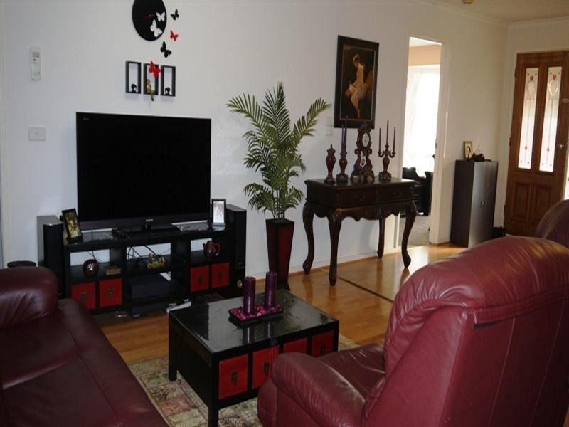 22 Cameron Road, Croydon VIC 3136