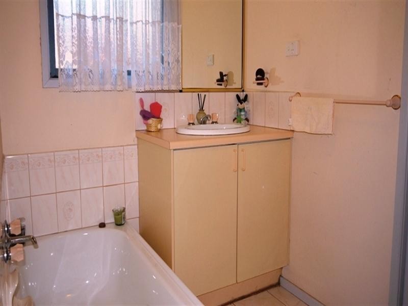 22 Cameron Road, Croydon VIC 3136