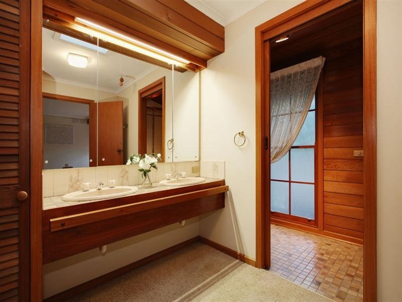 23-25 Williams Road, Park Orchards VIC 3114