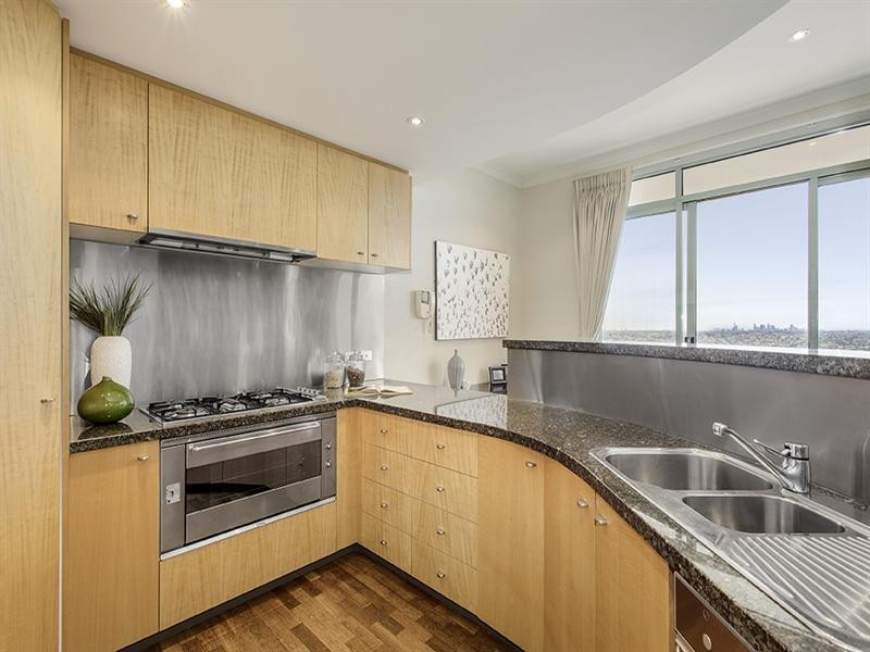 7002/2 Sovereign Point Court, Doncaster VIC 3108