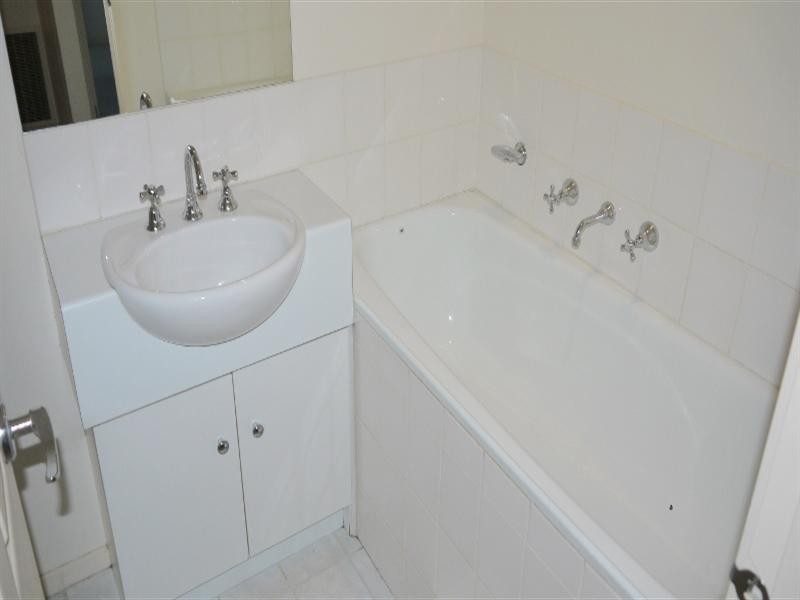 1/16 Graham Place, Box Hill VIC 3128