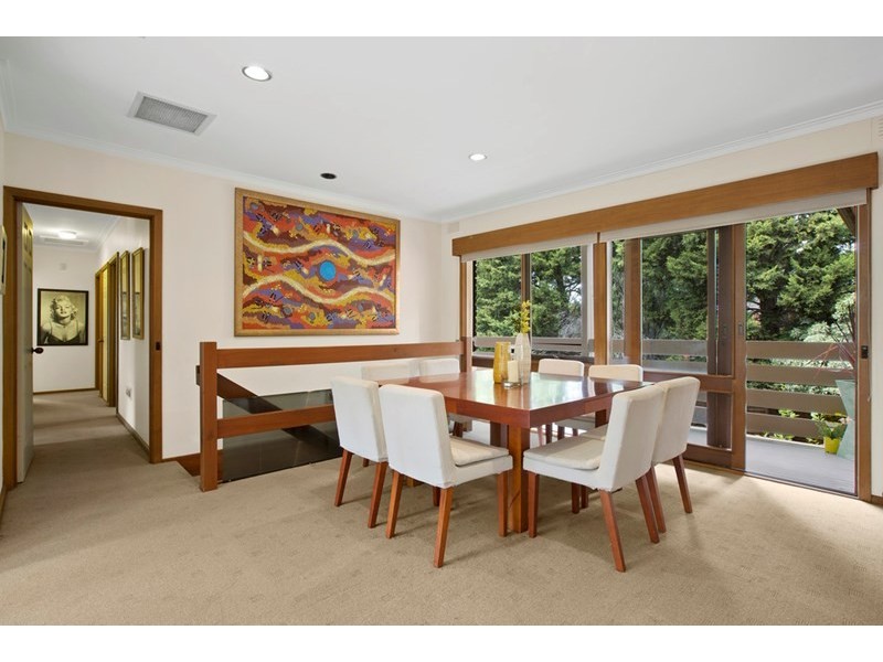 17 Fernlea Crescent, Doncaster East VIC 3109