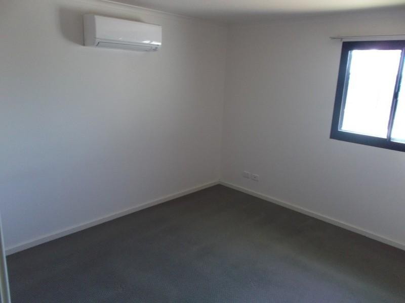 3/2 and 5 Phalarope Way, South Hedland WA 6722