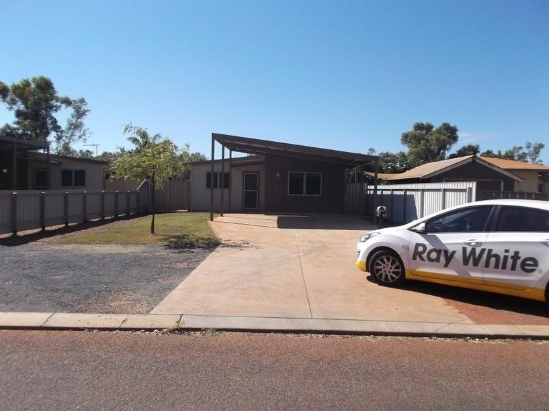 2/10 Weaver Place, South Hedland WA 6722
