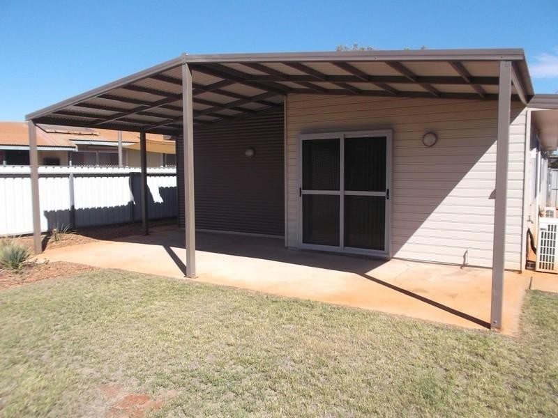 2/10 Weaver Place, South Hedland WA 6722