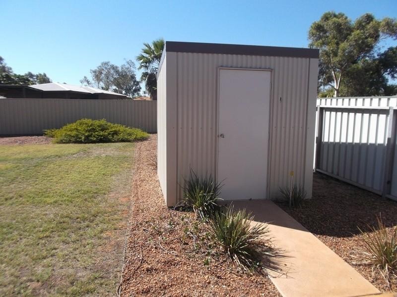 2/10 Weaver Place, South Hedland WA 6722
