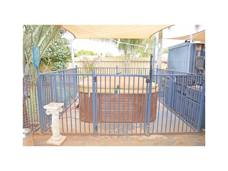 4 Dulverton Terrace, South Hedland WA 6722