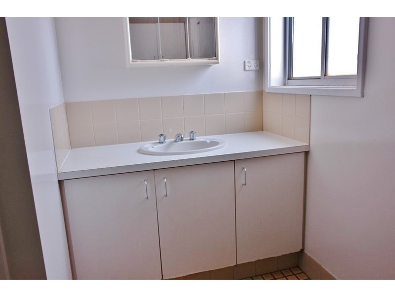 12E Captains Way, South Hedland WA 6722