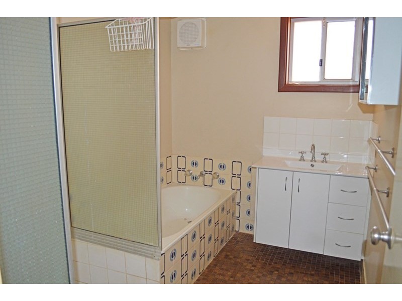 7 Kangaroo Crescent, South Hedland WA 6722