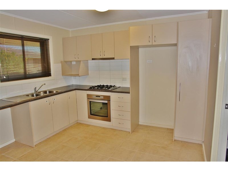 2/1 Brown Place, South Hedland WA 6722