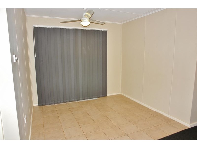 2/1 Brown Place, South Hedland WA 6722