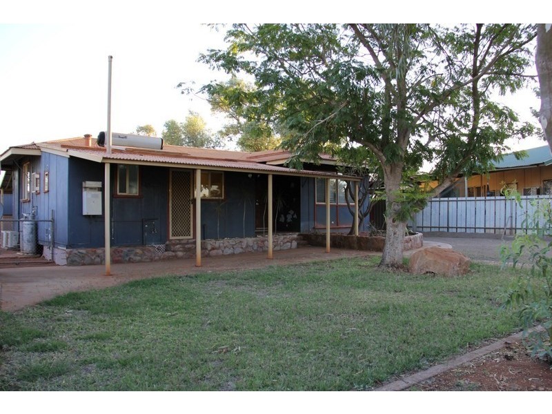 10 Hawkins Street, South Hedland WA 6722