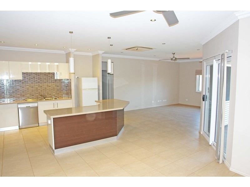 8 Lapwing Way, South Hedland WA 6722