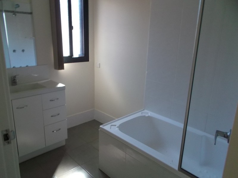 2/2 Phalarope Way, South Hedland WA 6722